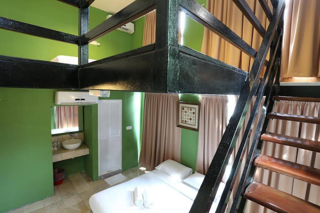 סובאנג ג'איה New Town Hotel Usj Sentral מראה חיצוני תמונה