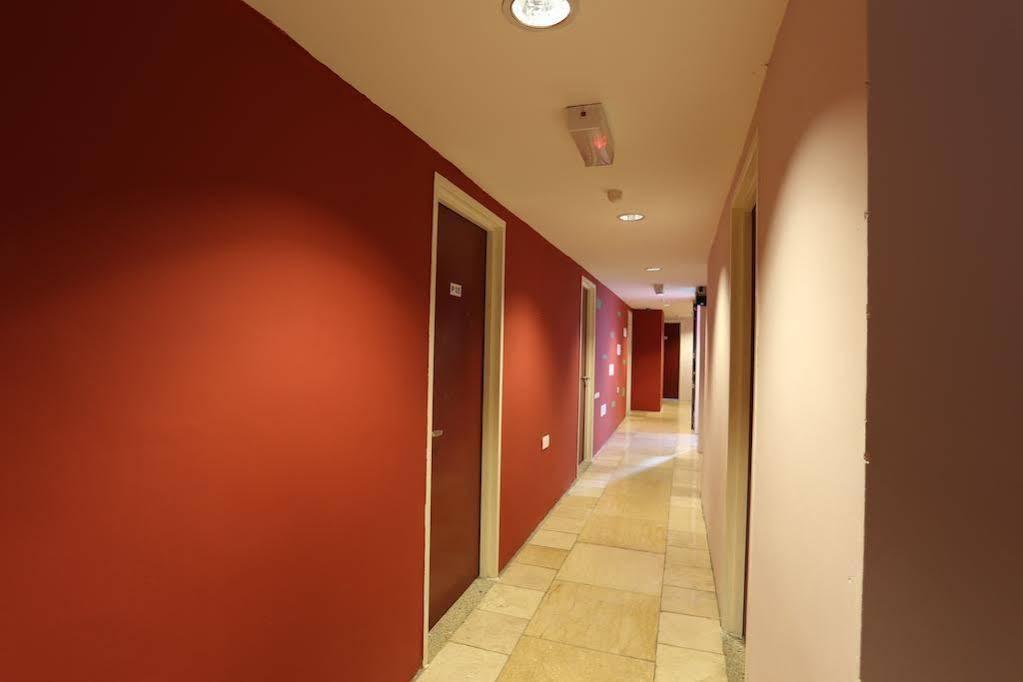 סובאנג ג'איה New Town Hotel Usj Sentral מראה חיצוני תמונה