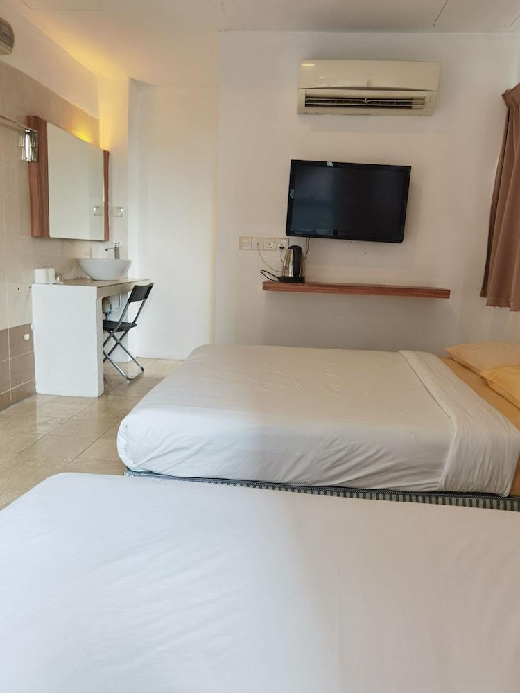 סובאנג ג'איה New Town Hotel Usj Sentral מראה חיצוני תמונה